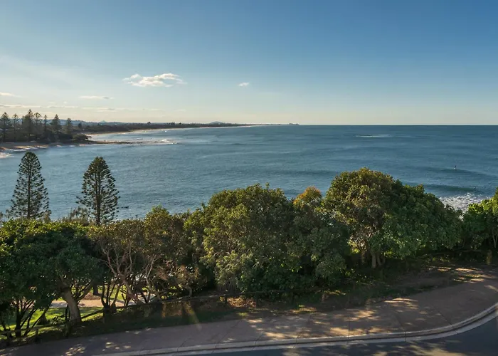 Ocean Front Views With Rooftop Terrace